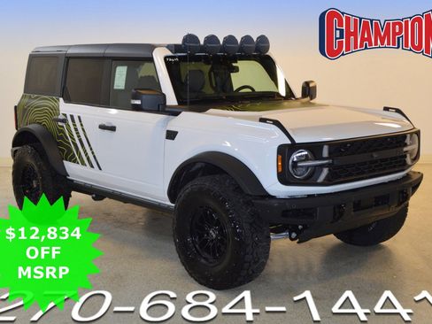 New 2025 Ford Bronco Badlands AWD/4WD image 1