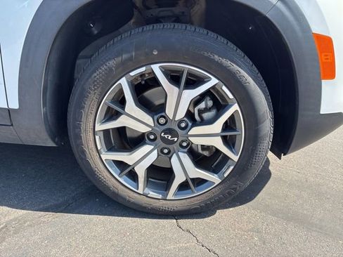 Certified 2023 Kia Seltos EX AWD/4WD image 13
