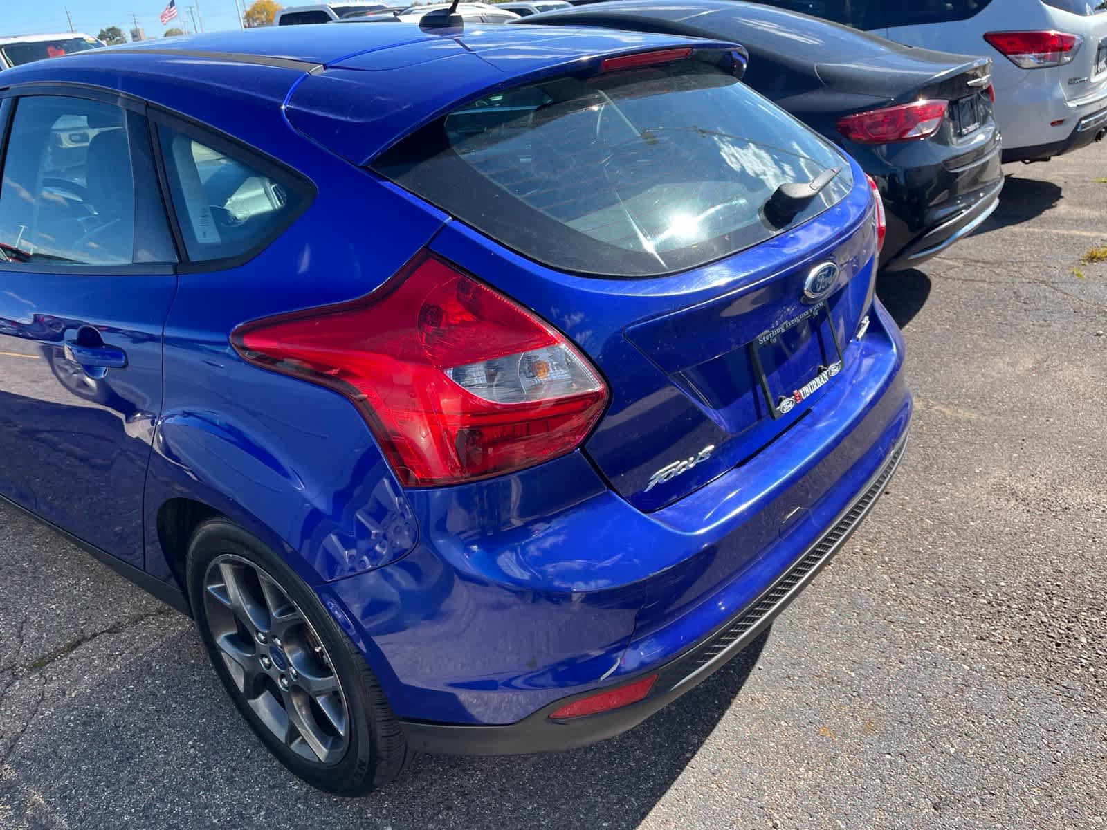 Used 2014 Ford Focus SE w/ Equipment Group 201A FWD image 9