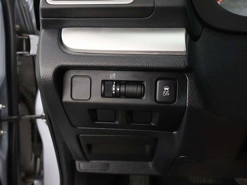 Used 2017 Subaru Crosstrek 2.0i Premium AWD/4WD image 34