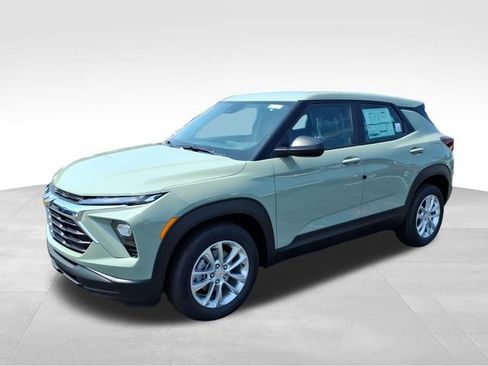 New 2026 Chevrolet TrailBlazer LS FWD image 4