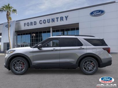 New 2025 Ford Explorer ST-Line w/ Premium Package