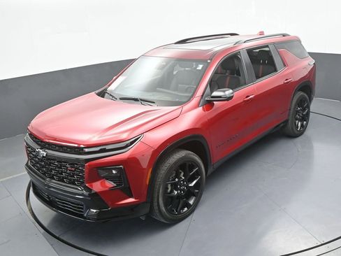 Used 2024 Chevrolet Traverse RS image 63