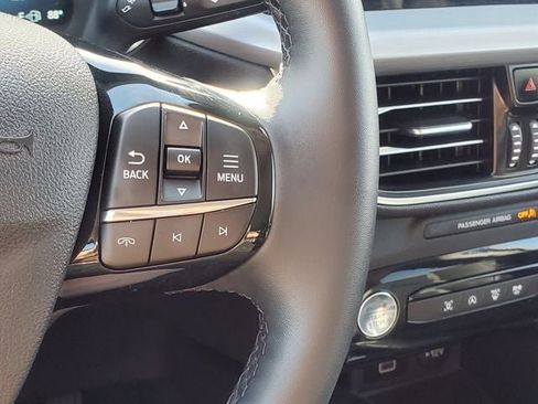 Used 2025 Ford Escape Platinum AWD/4WD image 14
