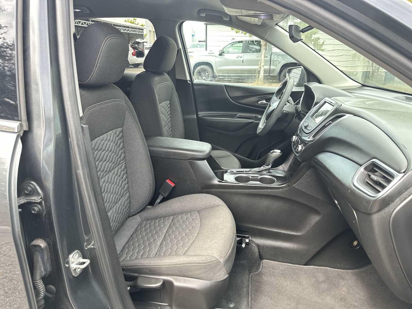 Used 2019 Chevrolet Equinox LT FWD image 19