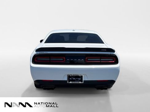 Used 2016 Dodge Challenger R/T Scat Pack RWD image 4