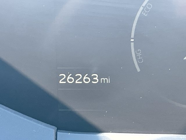 Used 2023 Toyota Prius XLE AWD/4WD image 11