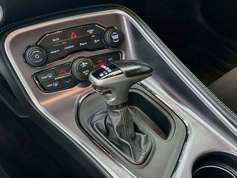 Used 2019 Dodge Challenger SRT Hellcat RWD image 19