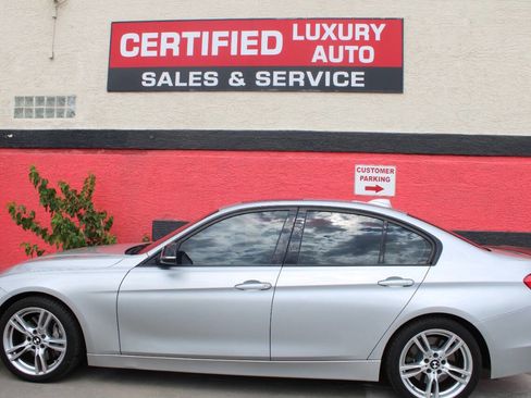 Used 2013 BMW 335i Sedan RWD image 2