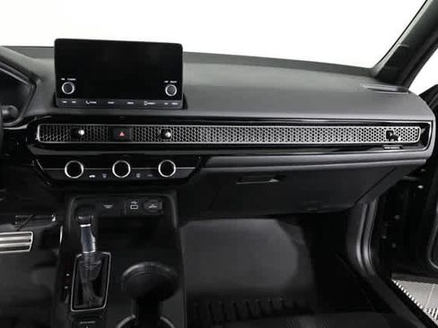 Used 2022 Honda Civic Sport image 13