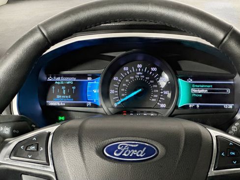 Used 2020 Ford Edge SEL AWD/4WD image 38