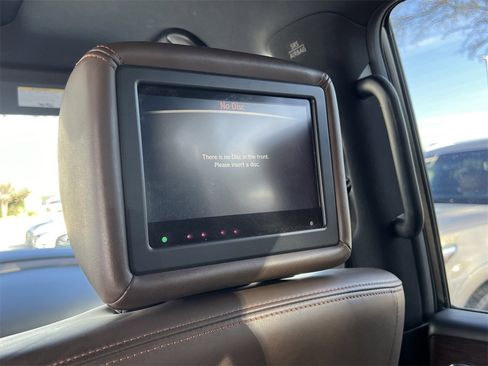 Certified 2020 Nissan Armada Platinum w/ Platinum Reserve Package image 26