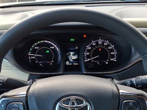 Used 2016 Toyota Avalon Limited image 20