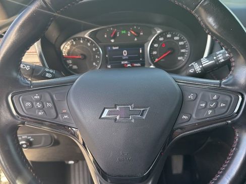 Used 2022 Chevrolet Equinox RS image 28