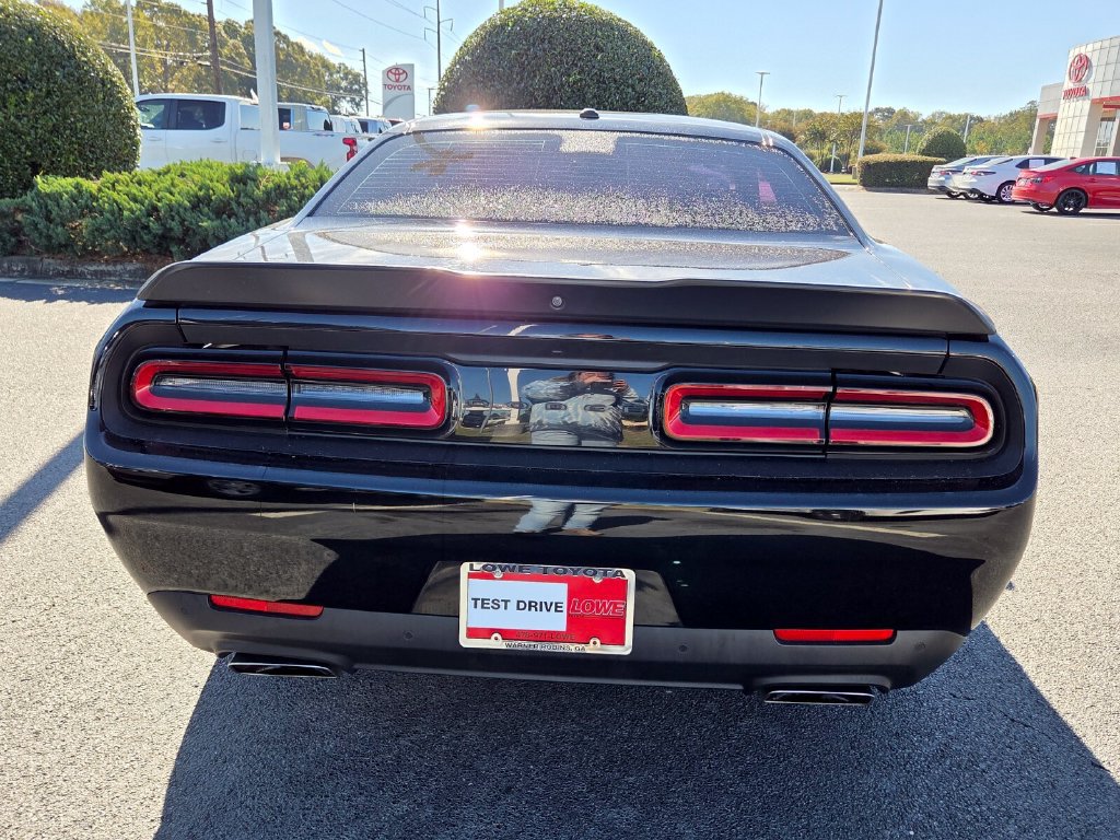 Used 2023 Dodge Challenger R/T w/ Blacktop Package RWD image 9