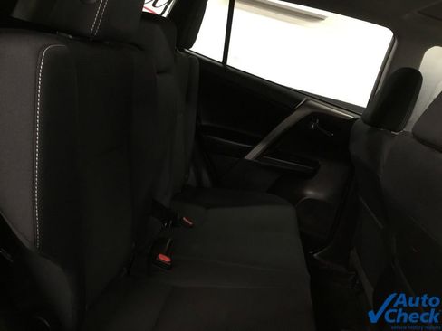 Used 2018 Toyota RAV4 XLE image 32