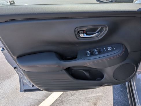 Used 2025 Honda HR-V Sport image 12