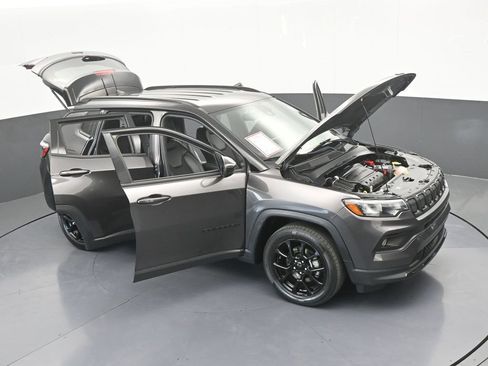 Used 2022 Jeep Compass Altitude image 66