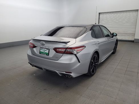 Used 2018 Toyota Camry XSE image 9