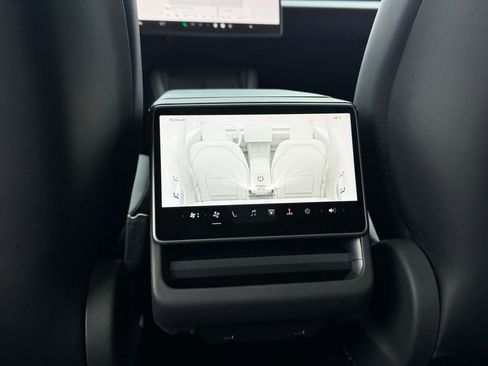 Used 2024 Tesla Model 3 Long Range RWD image 14