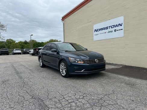 Used 2019 Volkswagen Passat 2.0T Wolfsburg w/ Wheels & Sunroof Package FWD image 1