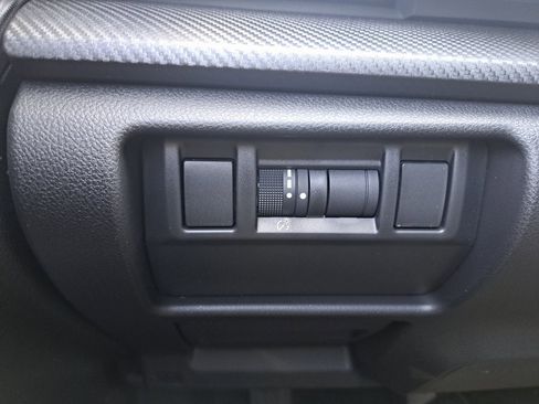 Certified 2025 Subaru Crosstrek 2.5i Limited w/ Crosstrek Mirror Package image 25