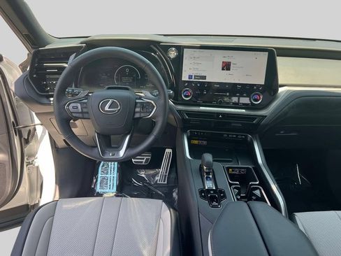 Certified 2026 Lexus TX 500h AWD w/ Technology Package image 13