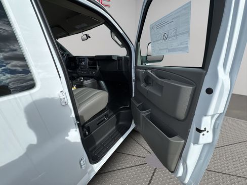 New 2025 Chevrolet Express 2500 w/ Driver Convenience Package image 17