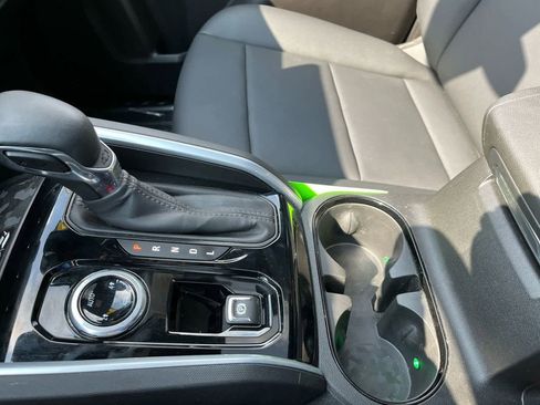 Used 2024 Chevrolet Colorado LT w/ LT Convenience Package III image 35