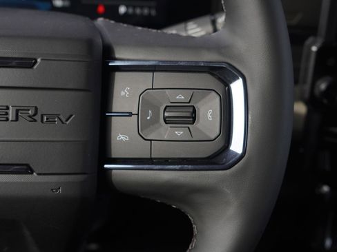 New 2026 GMC Hummer EV 4x4 Crew Cab image 18