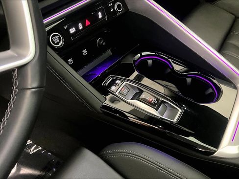 Certified 2025 Audi Q5 Premium Plus w/ Premium Plus AWD/4WD image 16