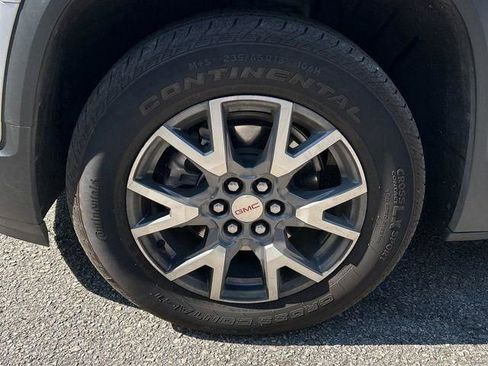 Used 2022 GMC Acadia SLT w/ Technology Package image 19