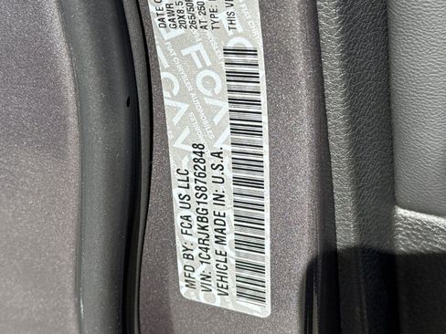 New 2025 Jeep Grand Cherokee L Limited w/ Black Appearance Package image 24