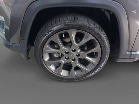 Used 2021 Jeep Compass Latitude w/ Sun and Sound Group FWD image 15