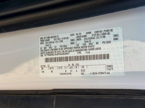 Used 2023 Ford E-Transit Medium Roof RWD image 17