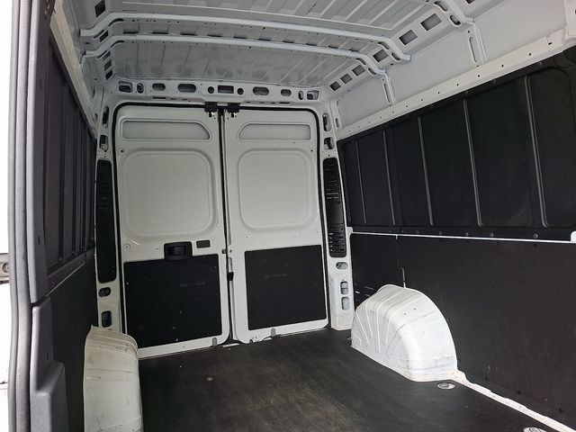 Used 2025 RAM ProMaster 2500 w/ Convenience Group FWD image 11