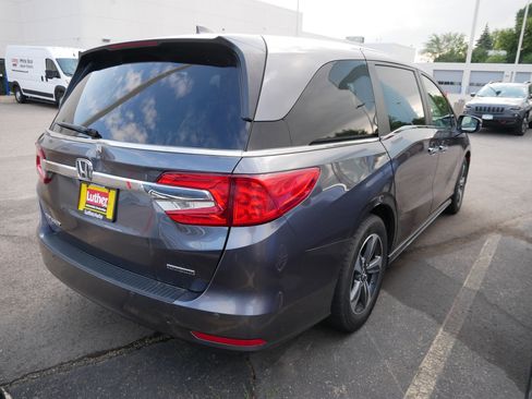Used 2018 Honda Odyssey Touring image 3