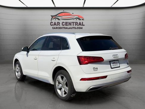 Used 2018 Audi Q5 2.0T Premium Plus w/ Premium Plus Package AWD/4WD image 3