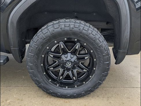 Used 2020 GMC Sierra 1500 AT4 w/ Driver Alert Package I image 16