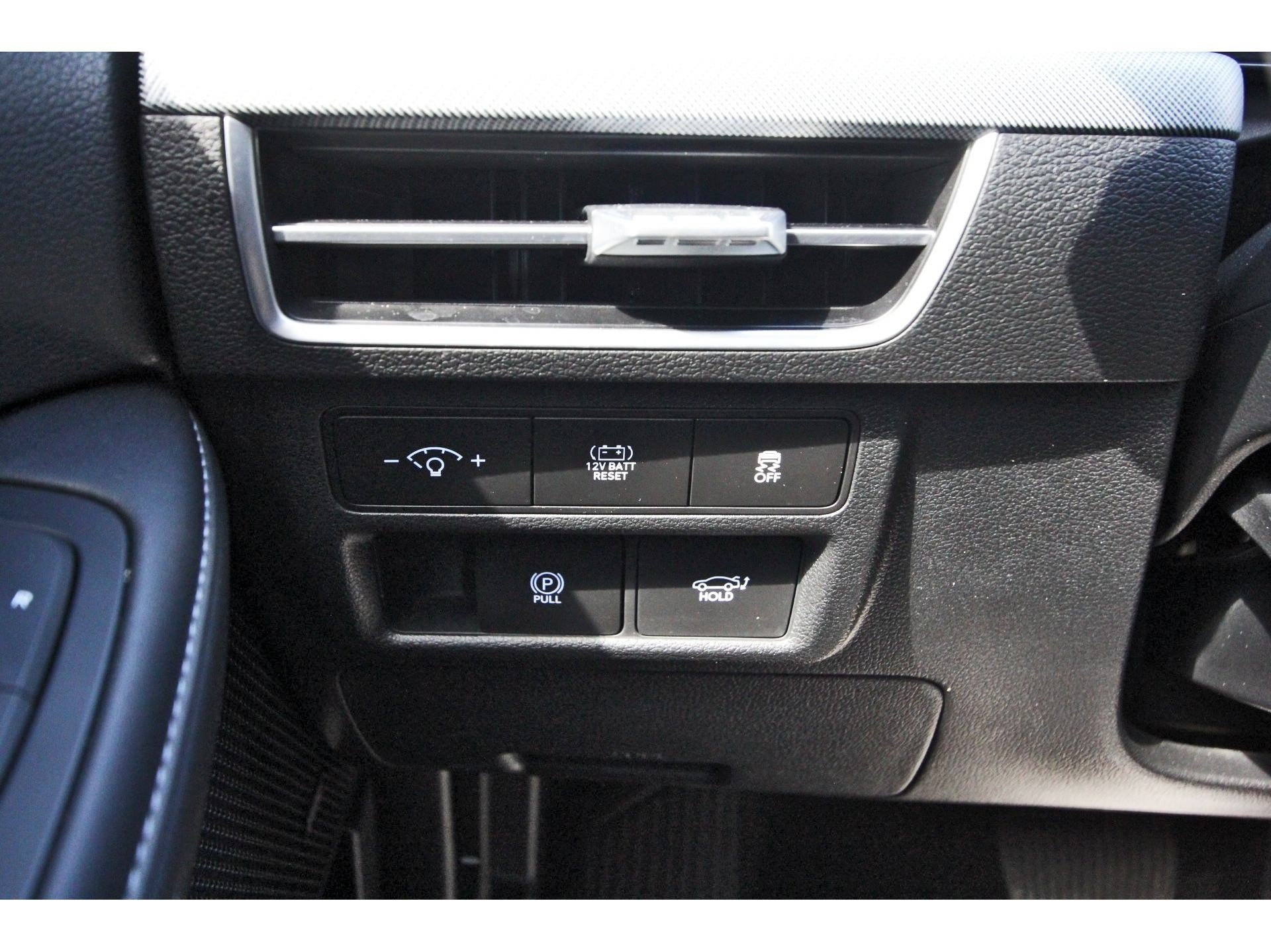 Used 2024 Hyundai Sonata Limited FWD image 23