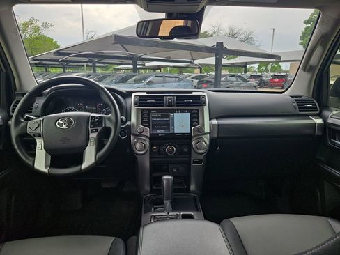 Used 2023 Toyota 4Runner SR5 Premium w/ Moonroof Package RWD image 12