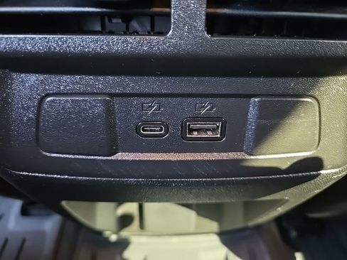 Used 2023 GMC Canyon AT4X image 47