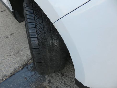 Used 2019 Ford Edge SEL w/ Equipment Group 201A image 33