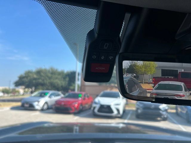 Used 2023 Toyota Tundra Limited AWD/4WD image 27