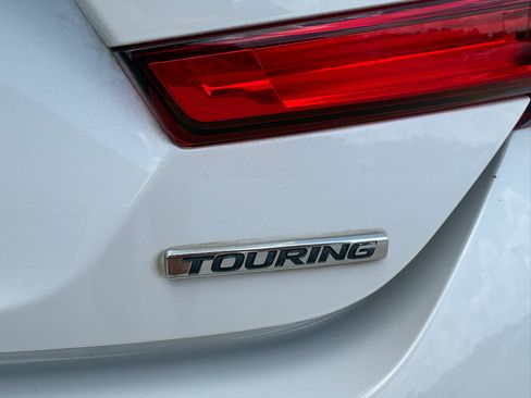 Certified 2018 Honda Accord Touring image 35