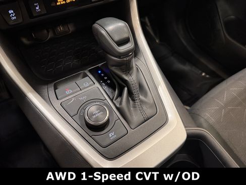 Used 2025 Toyota RAV4 XLE w/ Convenience Package AWD/4WD image 9