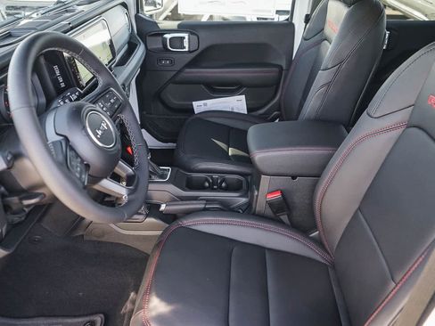 New 2026 Jeep Wrangler Unlimited Rubicon image 19