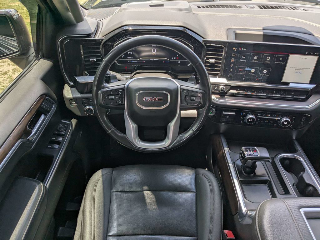 Used 2022 GMC Sierra 1500 SLT w/ SLT Premium Plus Package AWD/4WD image 15