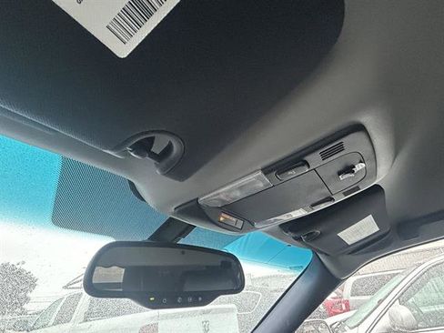 Used 2010 Cadillac DTS Hearse image 17