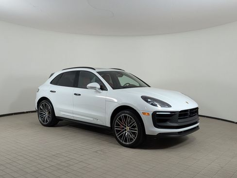 Certified 2024 Porsche Macan GTS AWD/4WD image 7